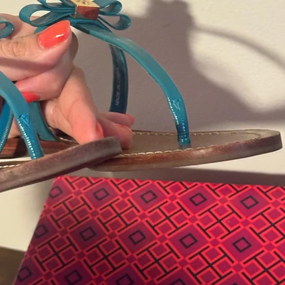 Tory Burch Leighanne Flat Thong Aquarius Size 7 - Picture 6 of 6